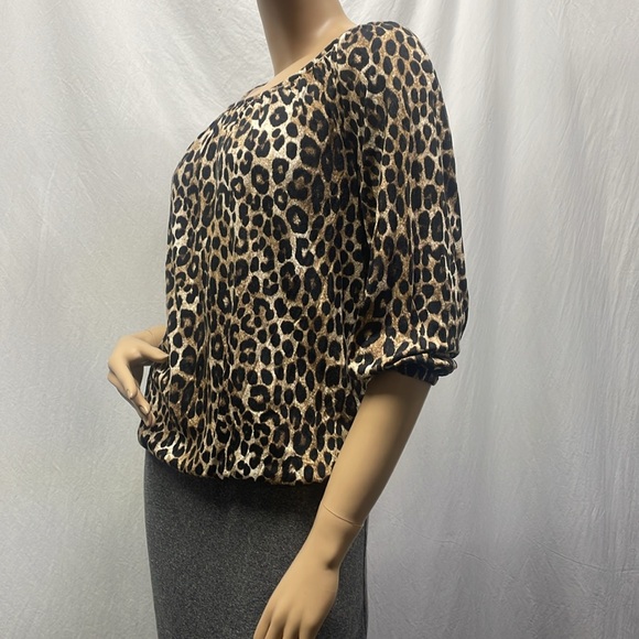 MICHAEL Michael Kors Cheetah Print Pullover 3/4 Sleeve Top - Picture 7 of 9